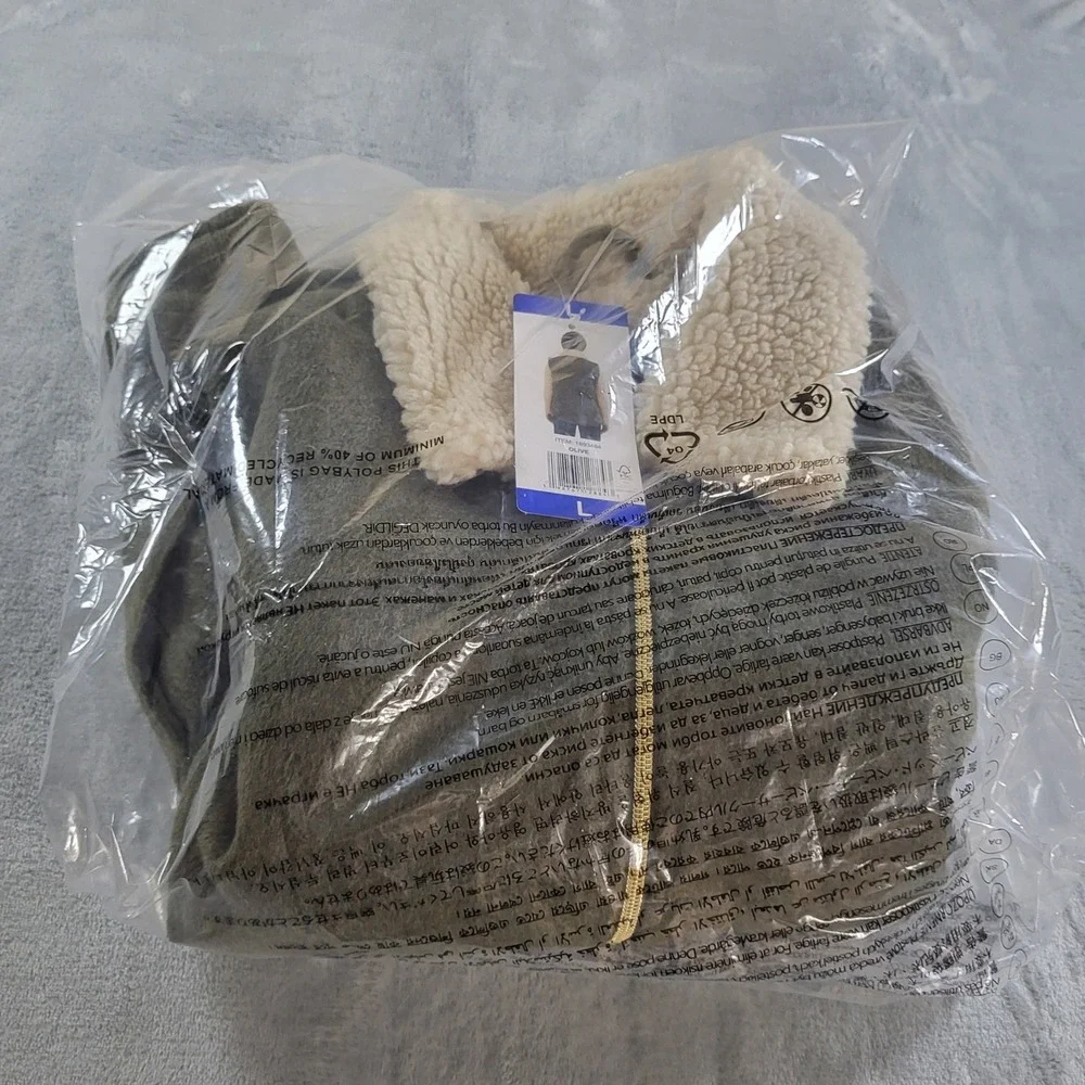 Sanctuary Womens Olive Green Wool Blend Faux Fur Lined Sherpa Vest Large 1893464